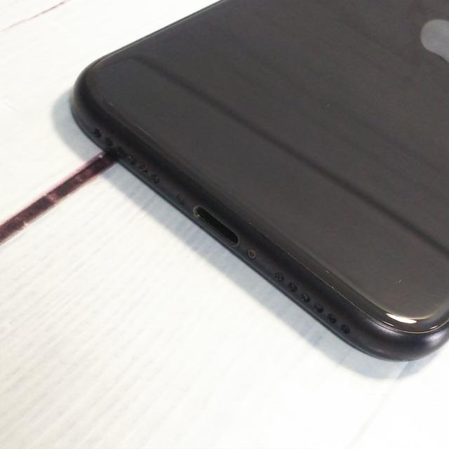 【送料無料】au iPhoneSE 第2世代 64GB ブラック 本体 白ロム SIMロック解除済み SIMフリー B137724_8