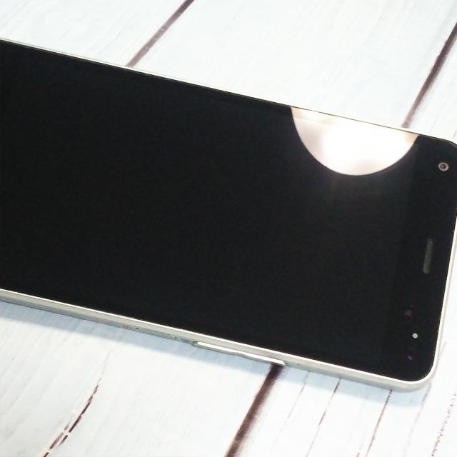 送料無料】Y!mobile 京セラ かんたんスマホ 705KC シルバー 本体 白