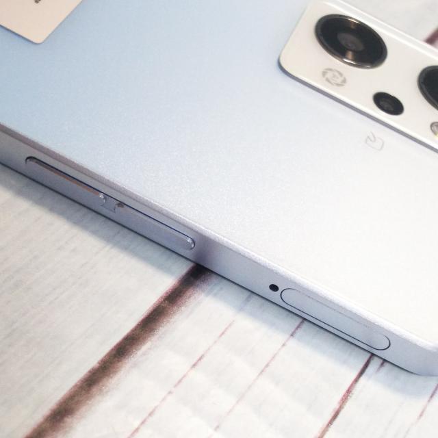 【美品・送料無料】Y!mobile OPPO Reno7 A A201OP ブルー 本体 白ロム SIMロック解除済み SIMフリー A824076