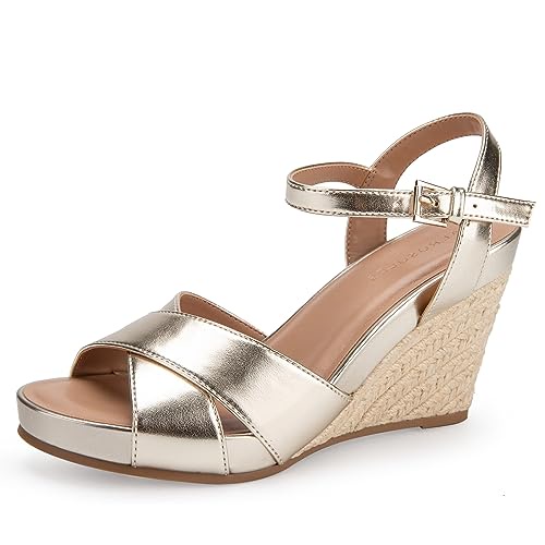 Aerosoles レディース パステルウェッジサンダル, ソフトゴールド PU, 9.5 Wide