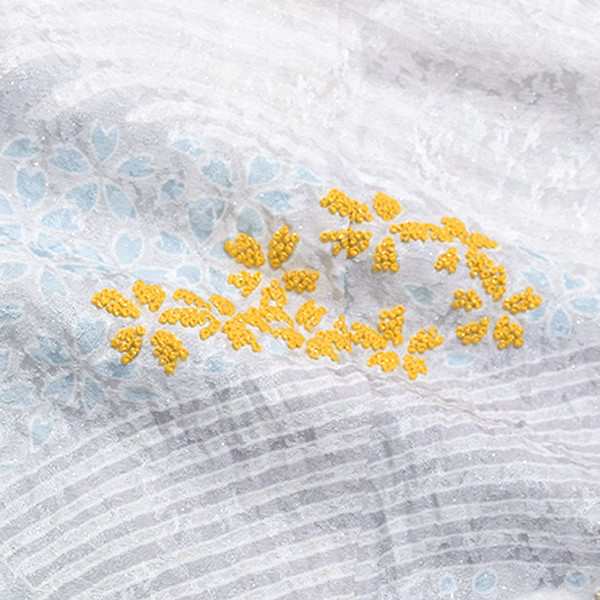 お仕立て上がり 訪問着単品「白花色 花吹雪」正絹着物 パーティー 正絹訪問着 袷仕立て [送料無料]＜T＞