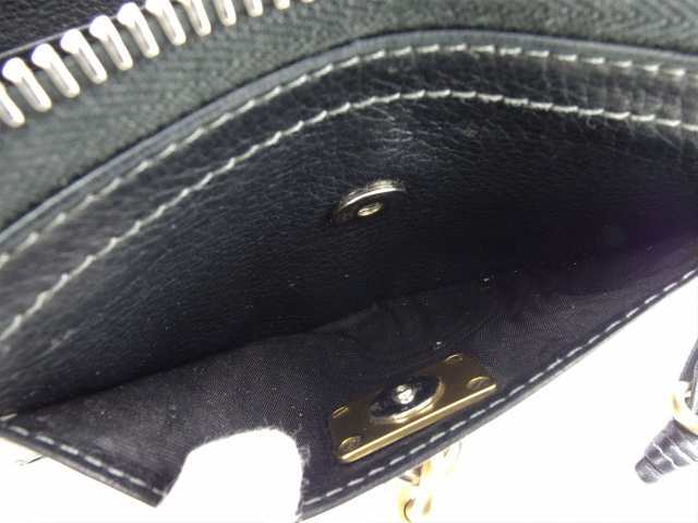 クロエ 長財布 ラウンドファスナー 財布 パディントン 中古の クロエ 長財布 ラウンドファスナー 財布 パディントン 中古の