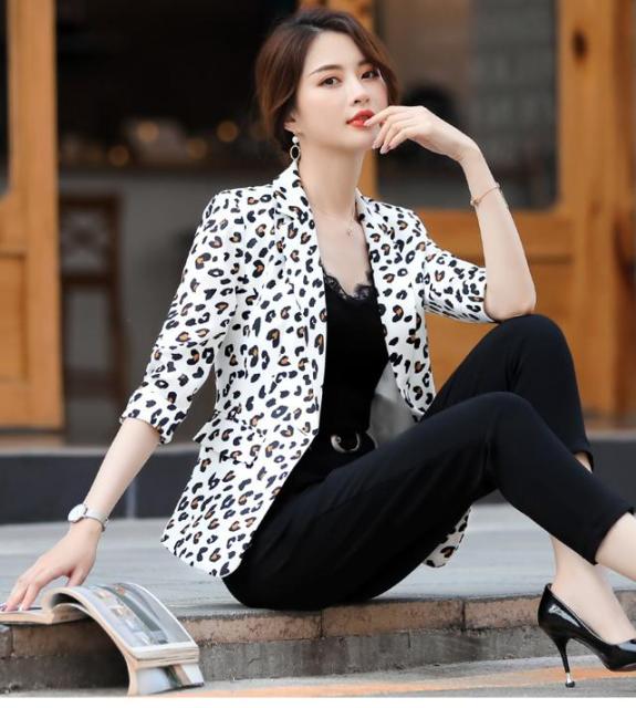 アウター レディース ジャケット ブレザー ヒョウ柄 華やか おしゃれ ショート ミドル丈 七分袖 大人 通勤 Ol オフィス かっこいい ジャの通販はau Pay マーケット ツヨシスタイル