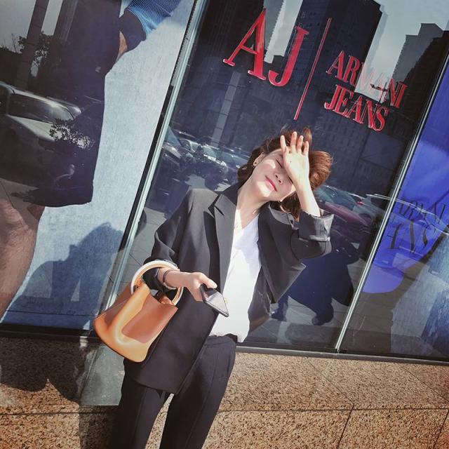 パンツスーツ レディース フォーマル パーティードレス パンツ 黒 代 30代 40代 50代 かっこいい シンプル 長袖 大きいサイズ Xl 結婚の通販はau Pay マーケット ツヨシスタイル