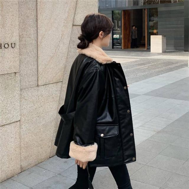 レザージャケット もこもこアウター ボアブルゾン ジャケット ブルゾン アウター コート レディース コーデ 秋 冬 10代 代 30代 黒 の通販はau Pay マーケット ツヨシスタイル