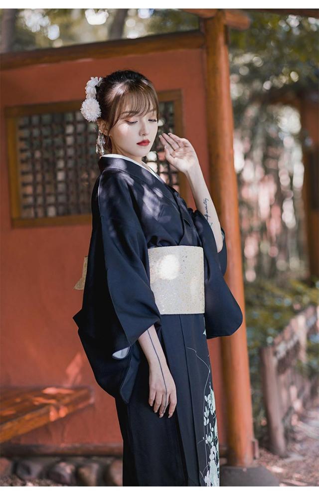 単品 ゆかた 浴衣 レディース　女性 ブラック 黒 洗える 街着 文化祭 夏 花火 花柄 上品 可愛い 花見 花 花柄 着物 婦人 古典 着れる キュート 大人シンプル_3