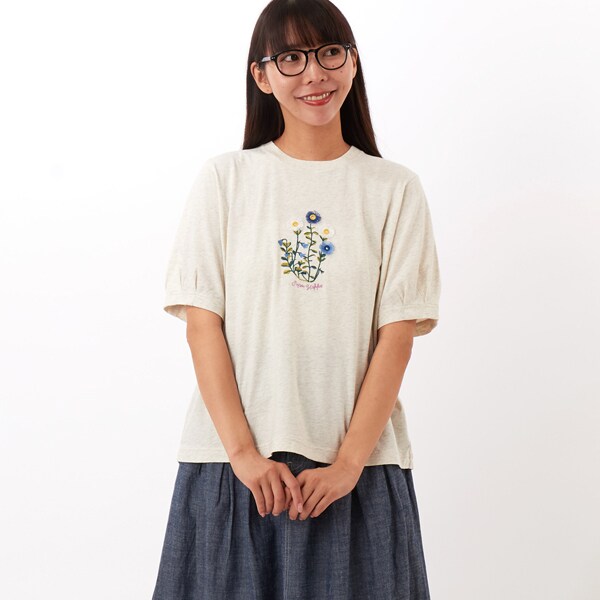 スーパーハッカ（SUPER HAKKA）/30/−天竺シルキー加工ガーベラプランツオンケミ刺繍Ｔシャツ