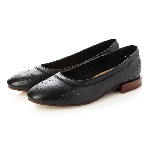 サヤ（SAYA）/24春夏新作フラット本革ラウンドトウメダリオンシューズ