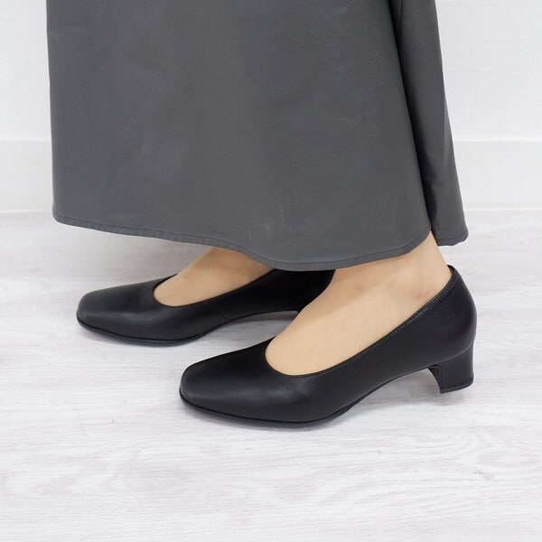 モードカオリ（MODE KAORI）/撥水ブラックパンプス/6717の通販は