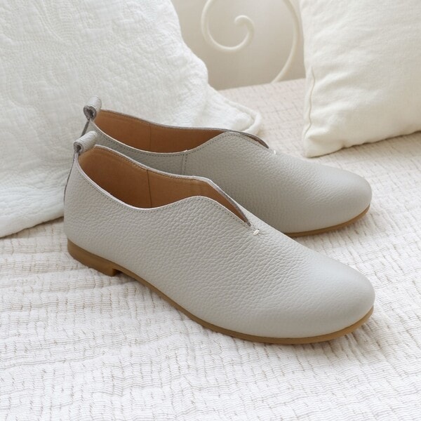 モードカオリ（MODE KAORI）/Vカットスリッポンシューズ/7121