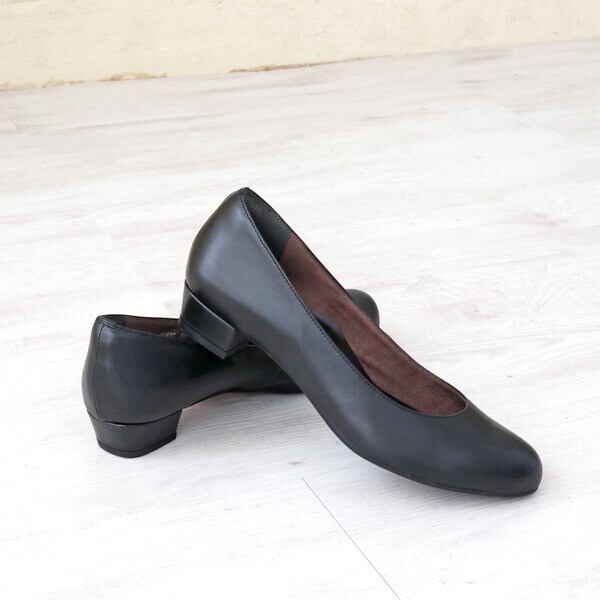 モードカオリ（MODE KAORI）/ブラックパンプス（ブラックフォーマル