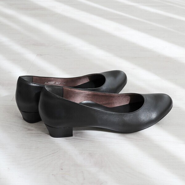 モードカオリ（MODE KAORI）/ブラックパンプス（ブラックフォーマル
