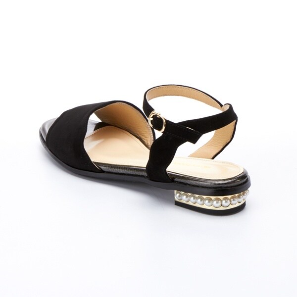 モードカオリ(MODE KAORI)/サンダル(低めヒール/フラワーカット/アンクルストラップ)の通販は モードカオリ(MODE KAORI)/サンダル(低めヒール/フラワーカット/アンクルストラップ)の通販は