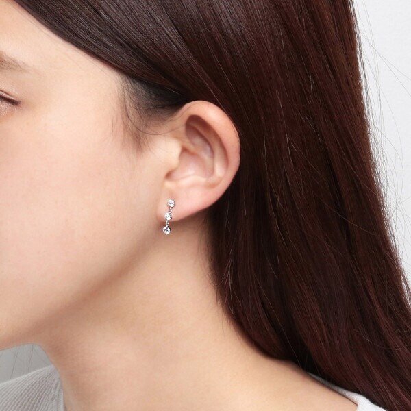 ブルーム（BLOOM）/K10 ホワイトゴールド キュービックジルコニア 