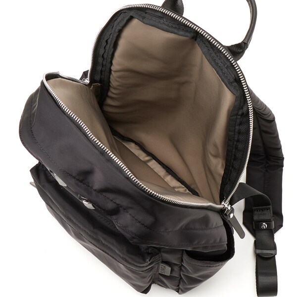 ［新品未使用タグ付き］イザック　YSACCS 前ポケットリュックサック NEWナイロン×レザーコンビシリーズ 前ポケットリュックサック