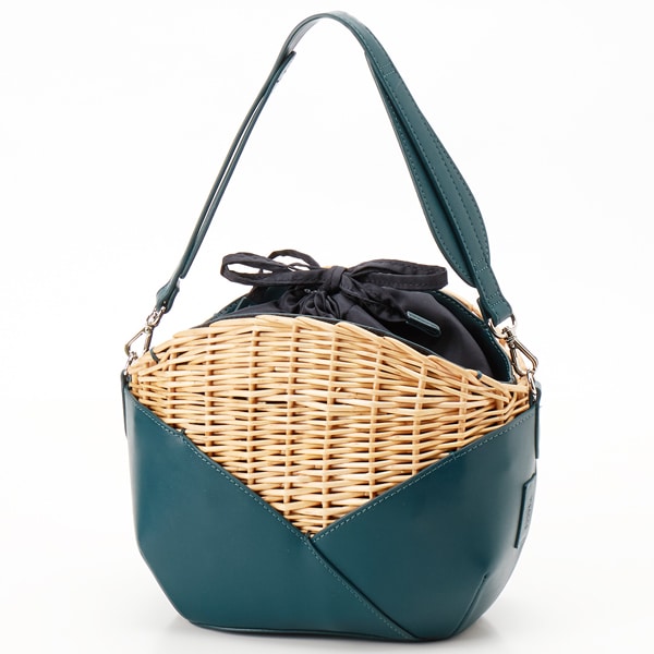 新品タグ付) オンワード イザック ウィッカーバスケットショルダー 黒