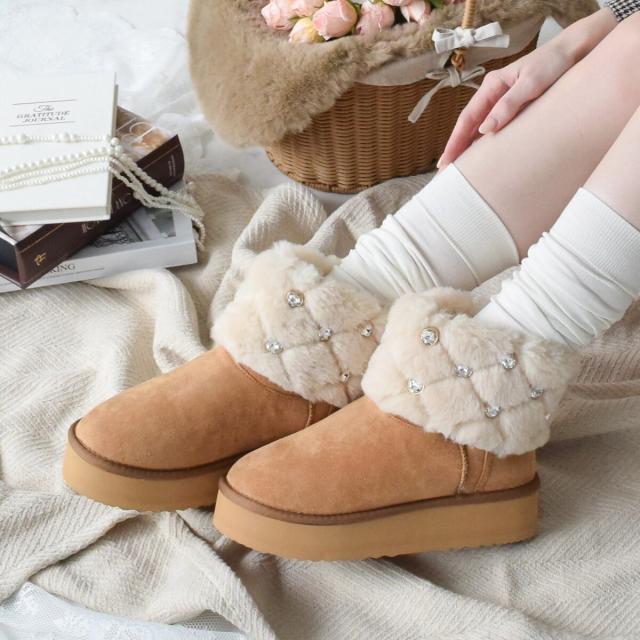 ブリジット バーキン（Bridget Birkin）/Bridget Birkin◆2cmヒール◆キルティングスタッズムートンブーツの通販は