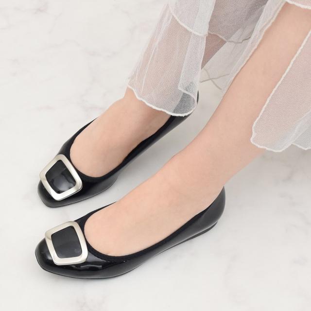 ブリジット バーキン（Bridget Birkin）/Bridget Birkin◆1．5cmヒール◆バックルアクセントレインパンプス