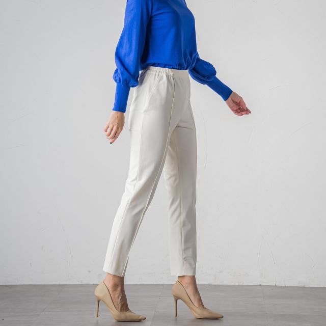 ビアッジョブルー（Viaggio blu）/ダブルクロスバックピーチテーパードパンツ≪洗濯機で洗える≫の通販は