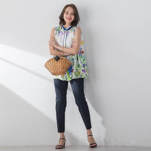 ビアッジョブルー（Viaggio blu）/フラワーブーケプリントブラウス