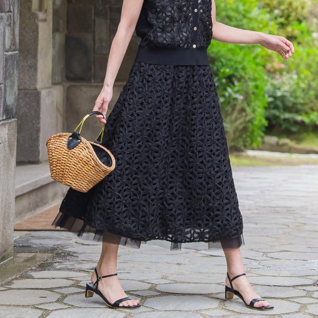 ビアッジョブルー（Viaggio blu）/フラワーローブスカート