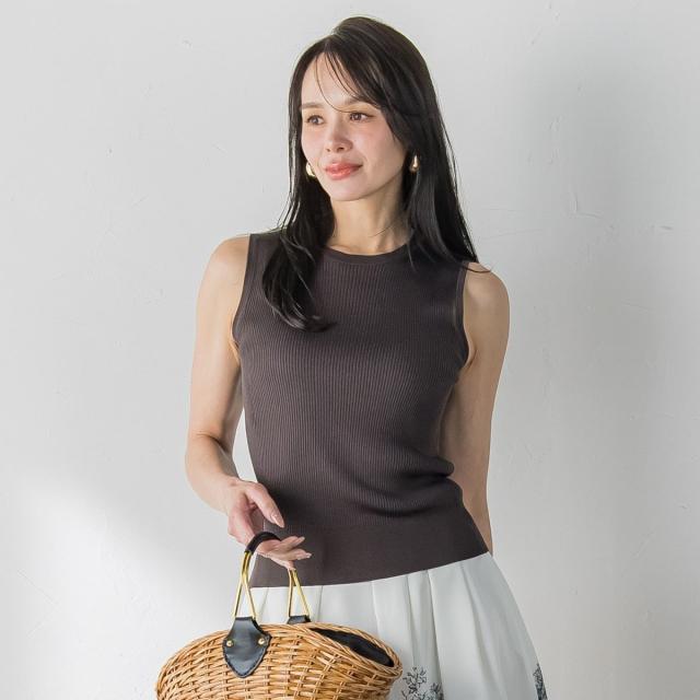ビアッジョブルー（Viaggio blu）/LUCINDAリブノースリーブニット 15,048円