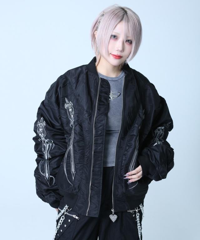 バックステージパス（backstagepass）/TRIPLE DAGGER MA−1(トリプルダガー MA−1)ダガー刺繍 MA−1