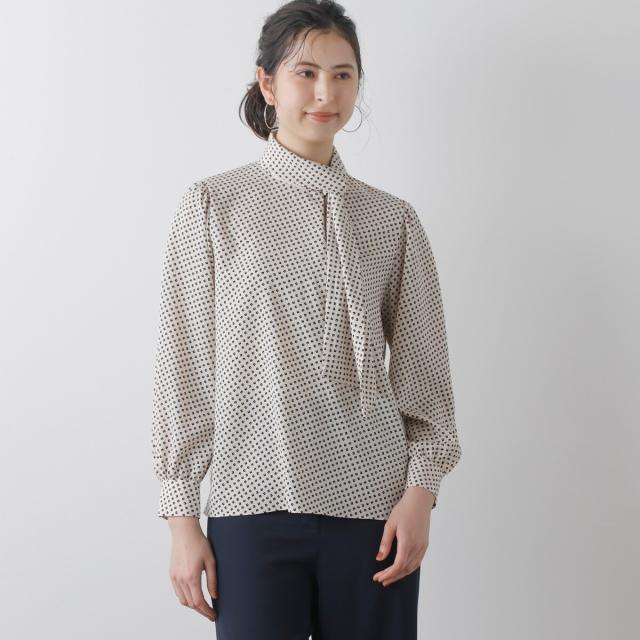 ラ・クープ（LACOUPE）/幾何学柄ボウタイブラウス