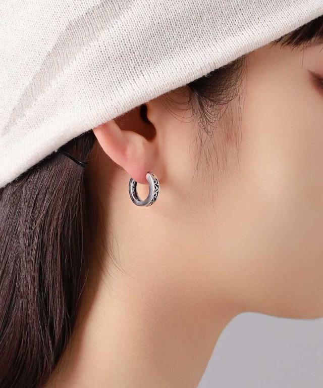 百獣の王ハート形（LION HEART）/LH 23rd クロッシングピアス/シティ受けが良い/J/しろがね色925