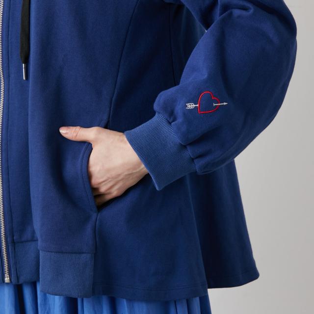 アル・ディ・ラ（AL DI LA）/前ファスナーフレアーパーカー