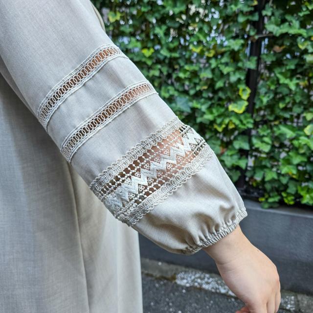 アル・ディ・ラ（AL DI LA）/［洗える］レース使いピンタックロング