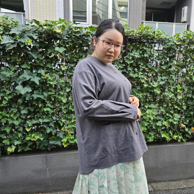 アル・ディ・ラ（AL DI LA）/[ 洗える ]  東炊き［天然染め］ポケット付きブラウス　【日本製】 アル・ディ・ラ（AL DI LA）/[ 洗える ] 東炊き［天然染め］ポケット