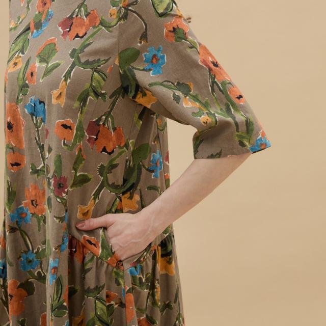 アル・ディ・ラ（AL DI LA）/【清涼感】【洗える】綿麻フラワー柄