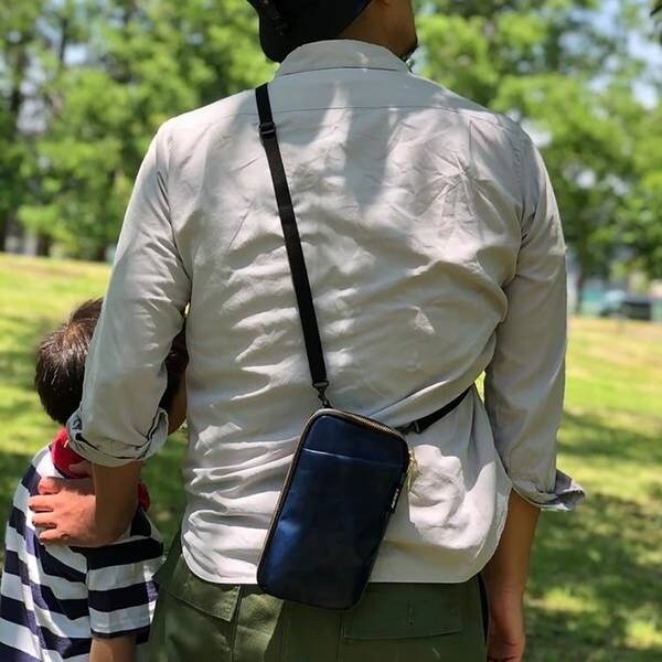 アジリティー アッファ/スマホショルダーバッグの通販は