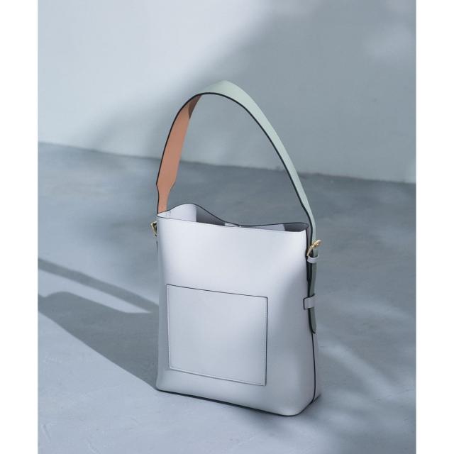 ビス（VIS）/【A4対応】リバーシブルハンドルワンショルダーバックの通販は 5,929円