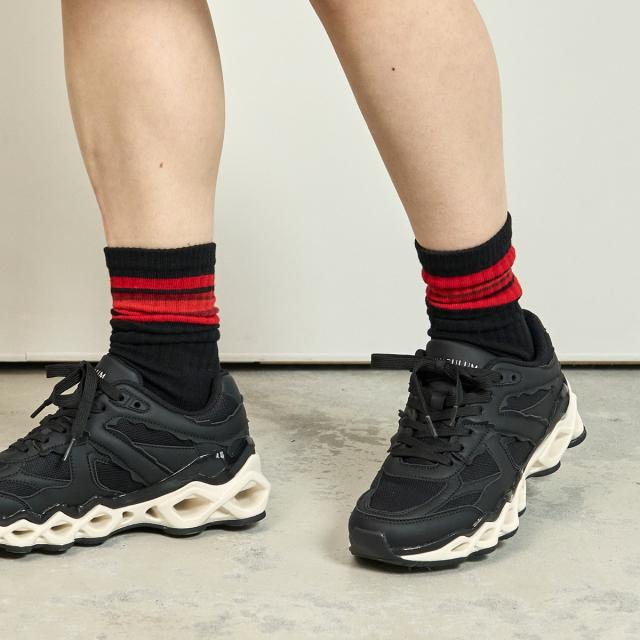 ウィンクルム（VINCULUM）/VINCULUM◆4．5cmヒール◆中空ソールスニーカー