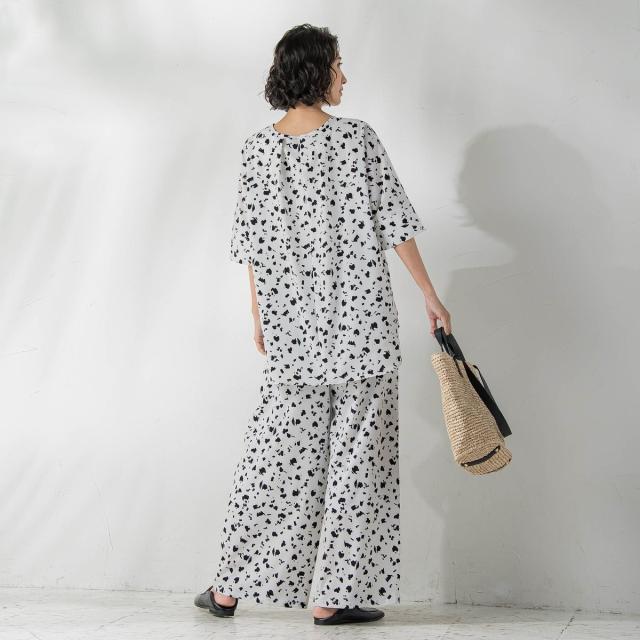 ラエフ（la．f．．．）/アニマルブラウス≪洗濯機で洗える≫ ラエフ（la．f．．．）/アニマルブラウス≪洗濯機で洗える≫の通販はau