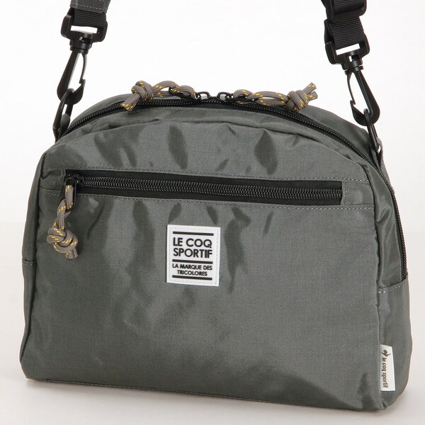 美品 ルコック le coq sportif 撥水加工 半袖ダウンジャケット 赤/Ｌ ゴルフ ルコック スポルティフスニーカー レディース ローカット 3E 幅広 撥水加工 消臭 ニット靴 シューズ ランニング スポーツ LCS ロワール le  coq sportif