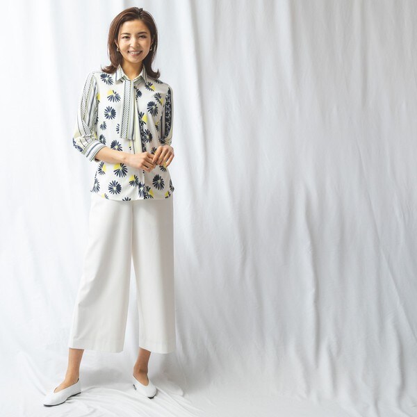 ナラカミーチェ/フラワープリントボウタイ付きカットソーブラウスの