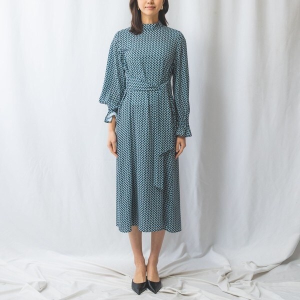 570u*美品 ナラカミーチェ NARACAMICIE バンドカラーワンピース NARACAMICIE】衿付きフリルワンピース（ワンピース