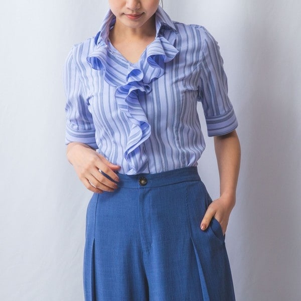 ナラカミーチェ（NARACAMICIE）/【NARACAMICIE】ストレッチランダムストライプ襟付きフリル半袖シャツ