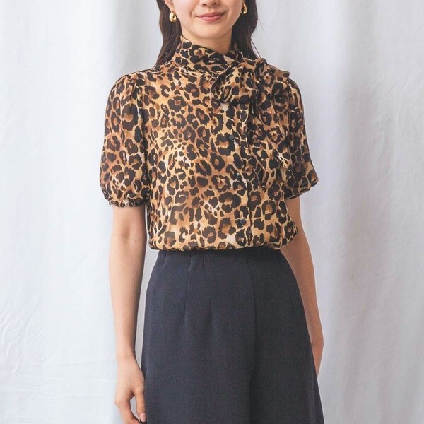 ナラカミーチェ（NARACAMICIE）/【NARACAMICIE】ヒョウ柄ボウタイ半袖ブラウス