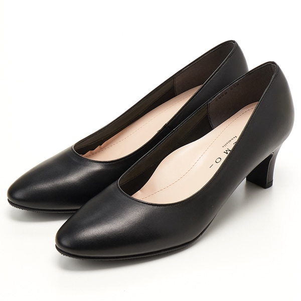 メルモ/ラウンドトゥプレーンパンプス