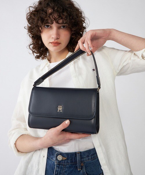 GUESS ショルダー　トミーヒルフィガー アリシアスタン USAマウジー GUESS ショルダー トミーヒルフィガー アリシアスタン USAマウジー