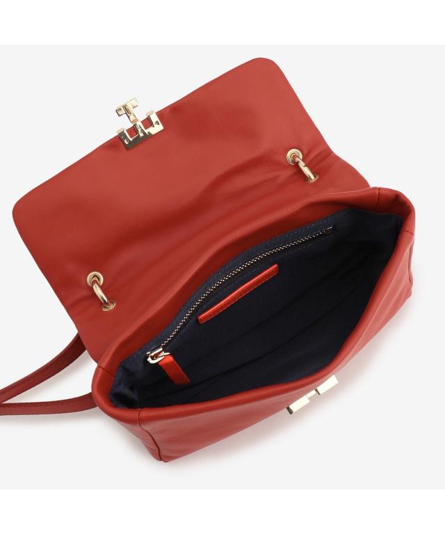 トミー ヒルフィガー（Tommy Hilfiger）/プッシュロックレザーフラップショルダーバッグの通販は