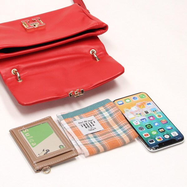 トミー ヒルフィガー（Tommy Hilfiger）/プッシュロックレザーフラップショルダーバッグの通販は