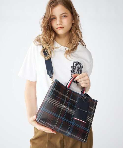 トミー ヒルフィガー（Tommy Hilfiger）/ミディアムショッパートートバッグ