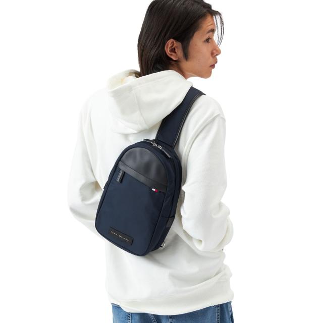 トミー ヒルフィガー（ ）/ナイロンスリングバッグ