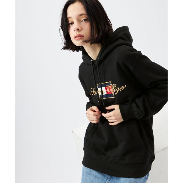 トミー ヒルフィガー（Tommy Hilfiger）/ゴールドエンブロイダーフーディー