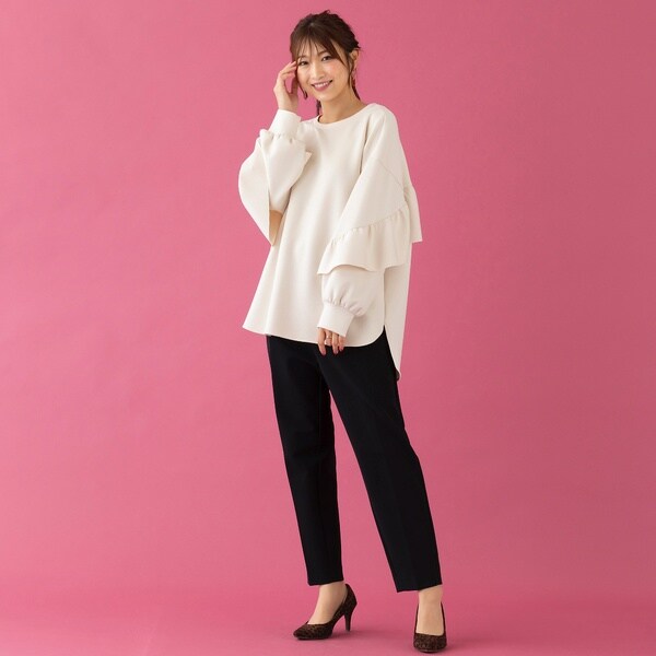 ローズティアラ（Rose Tiara）/フリルオーバーサイズプルオーバー